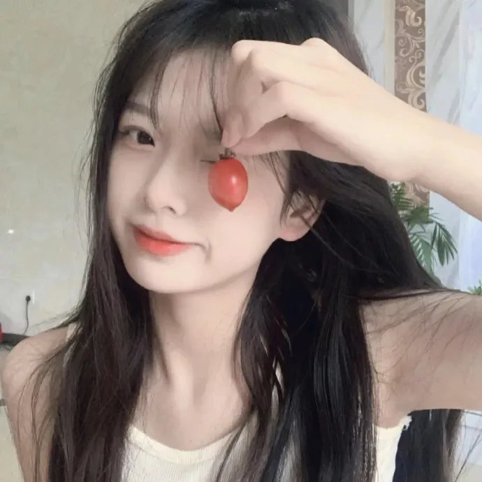 有秘密的她
