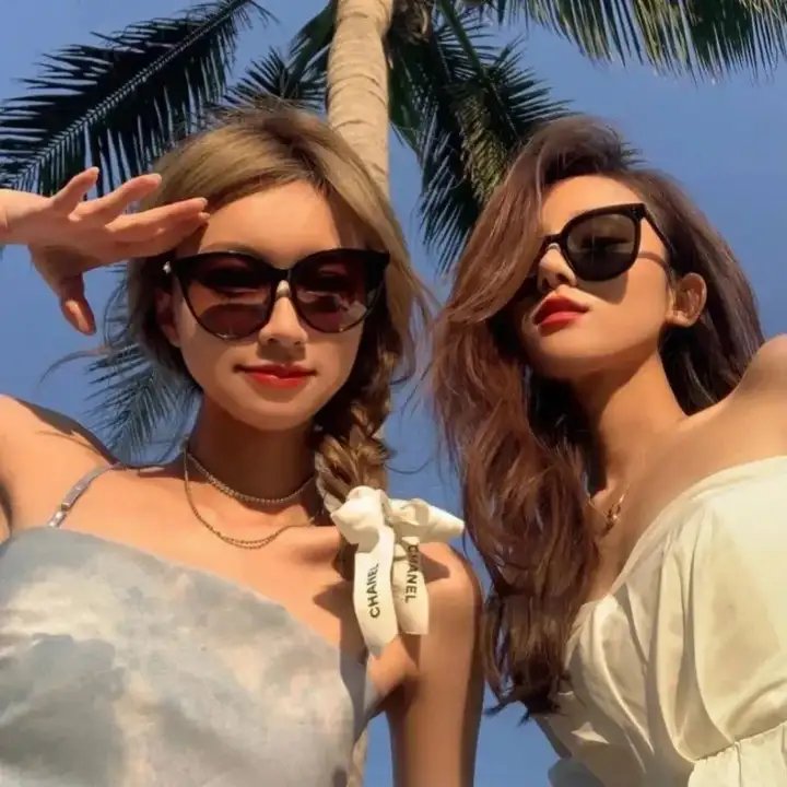 湖边散步
